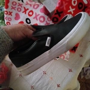 Girls leather slip on VANS